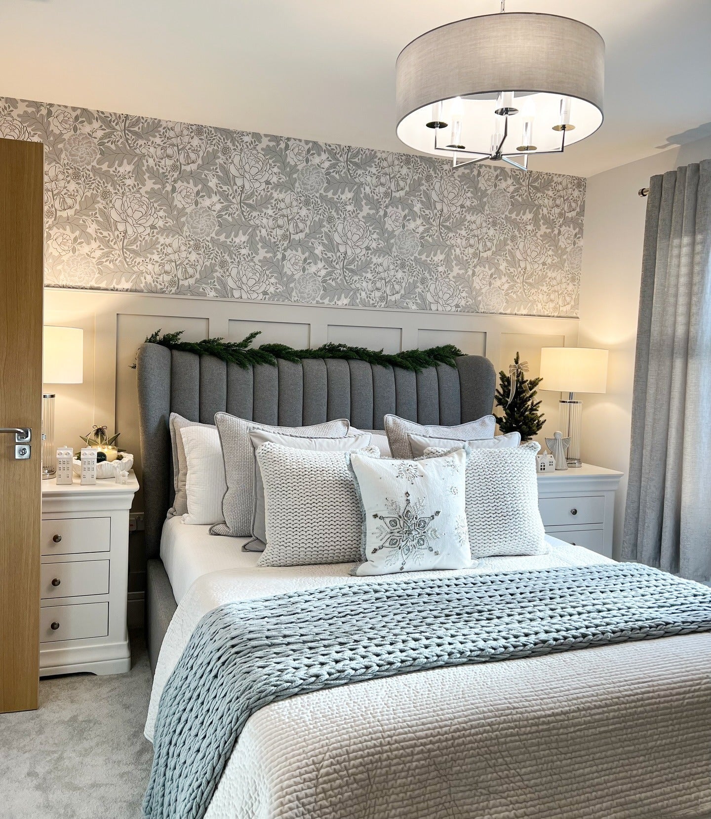 20 Adult Bedroom Ideas for a Calm Space – CreativeBooster