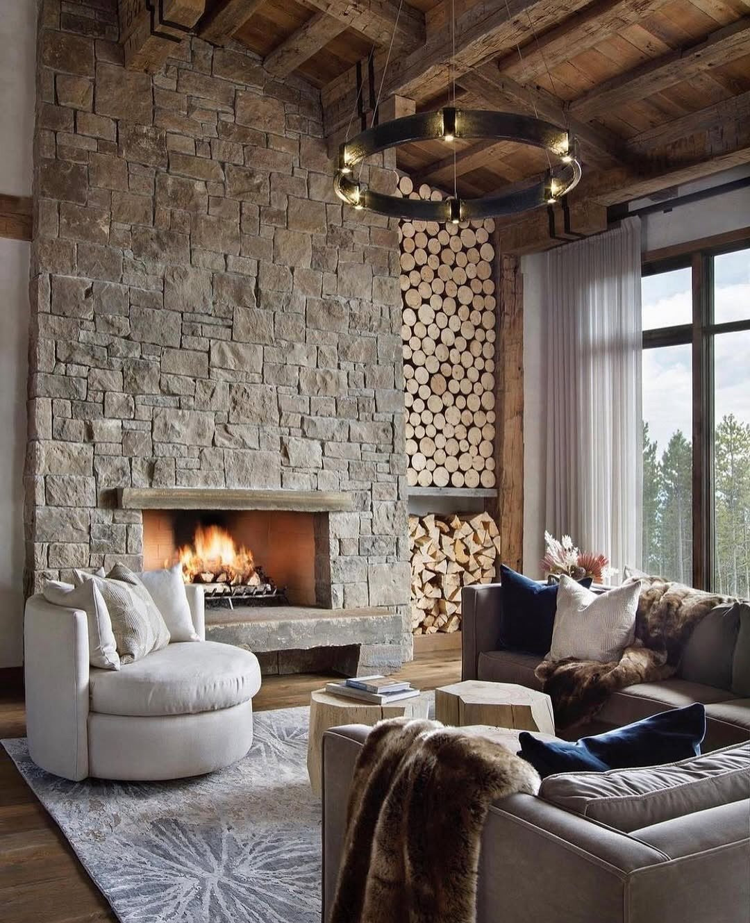 14 Stone Fireplace Living Room Ideas for Clean Modern Lines ...
