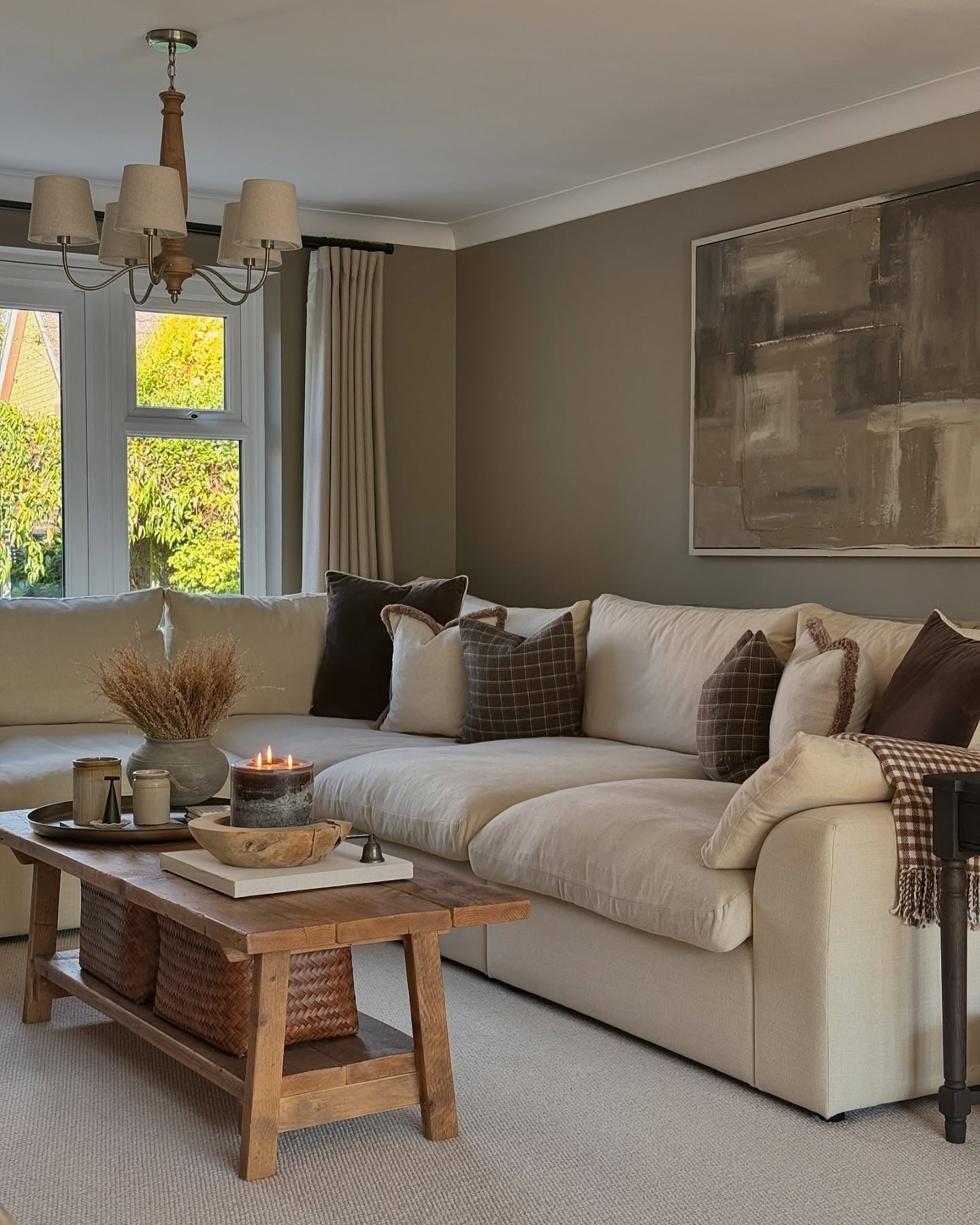 16 Lounge Living Room Ideas for Comfort and Style – CreativeBooster