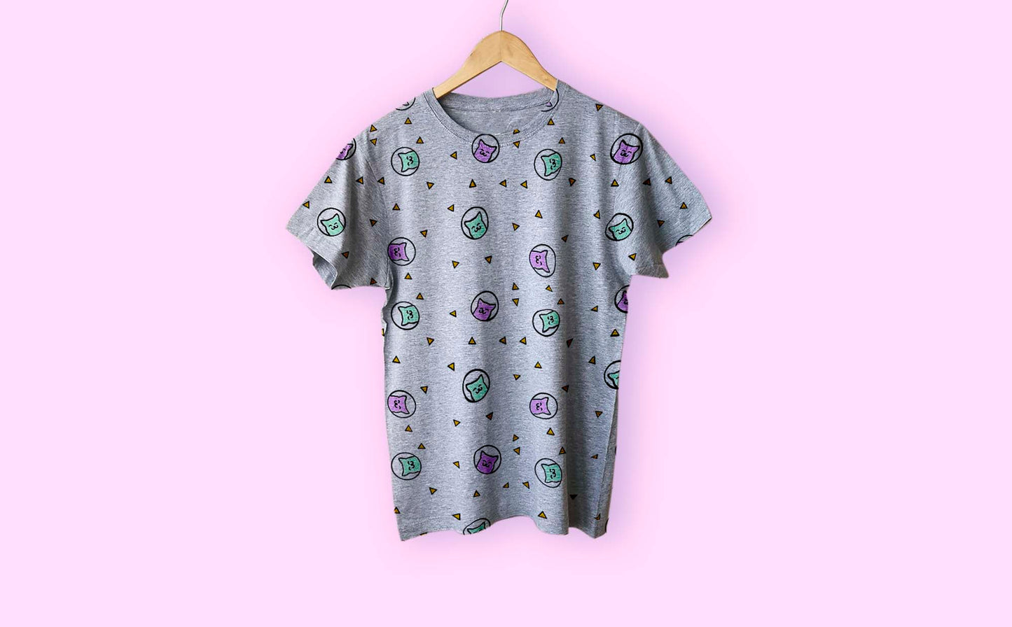 Free Hanged T-Shirt Mockup PSD