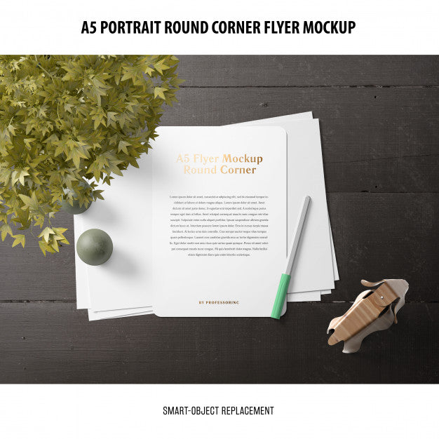 Free A5 Round Corner Flyer Mockup Psd