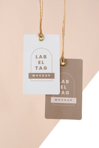 Free Arrangement Of Mock-Up Paper Tags Psd