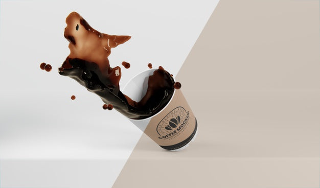 Free Assortment Of Paper Coffee Cup With Coffee Splash Psd
