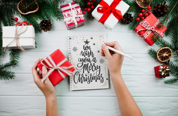 Free Christmas Mockup With Spiral Notepad Psd