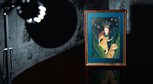 Free Classic Portrait Color Painting Photo Frame Mockup Psd