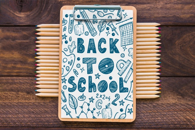 Free Clipboard Mockup With Back To School Concept Psd