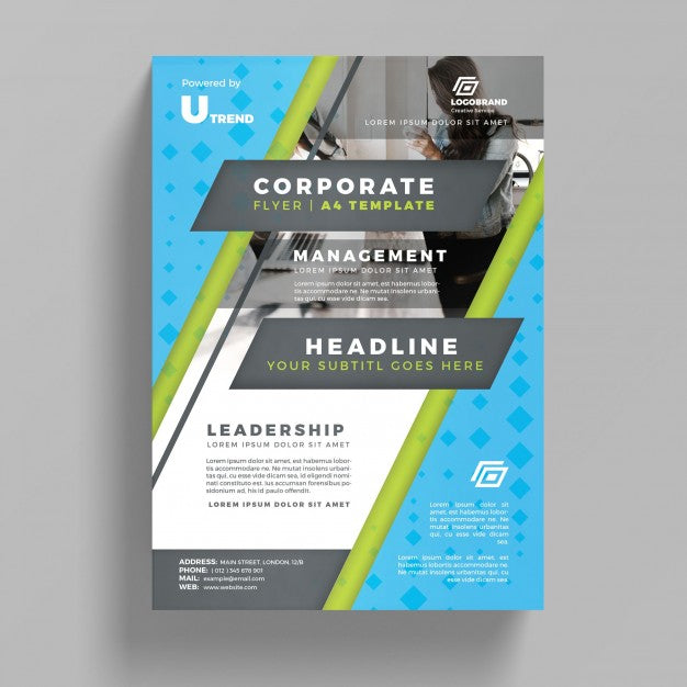 Free Colorful Creative Flyer Mockup Psd