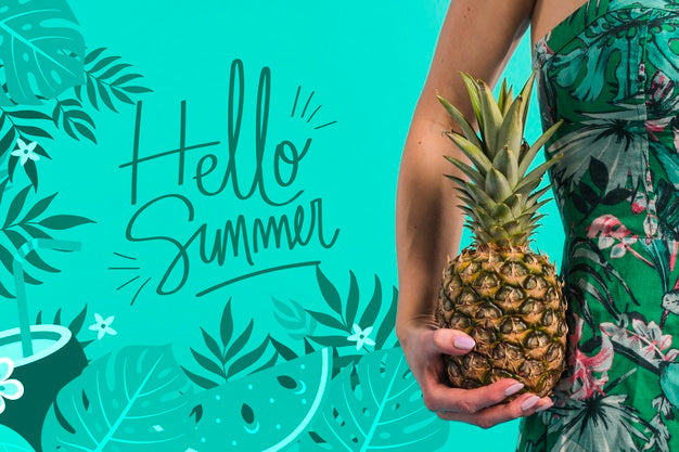 Free Copyspace Mockup With Summer Concept Next To Attractive Woman Psd