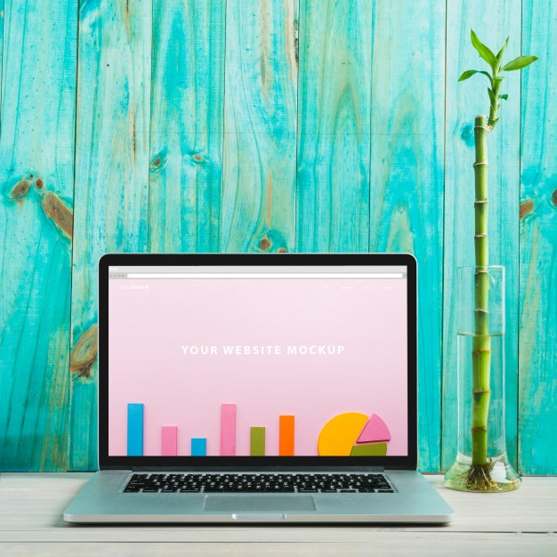 Free Decorative Laptop Mockup Psd