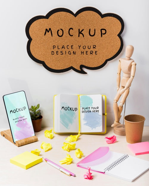 Free Desk Concept With Sticky Notes Mock-Up Psd