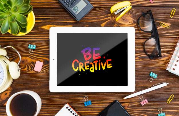 Free Desk View With Positive Message On Chalkboard Psd