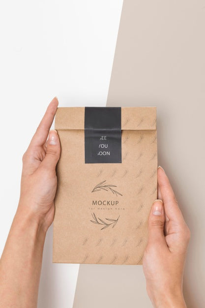 Free Eco-Friendly Container Cardboard Box Mock-Up Psd