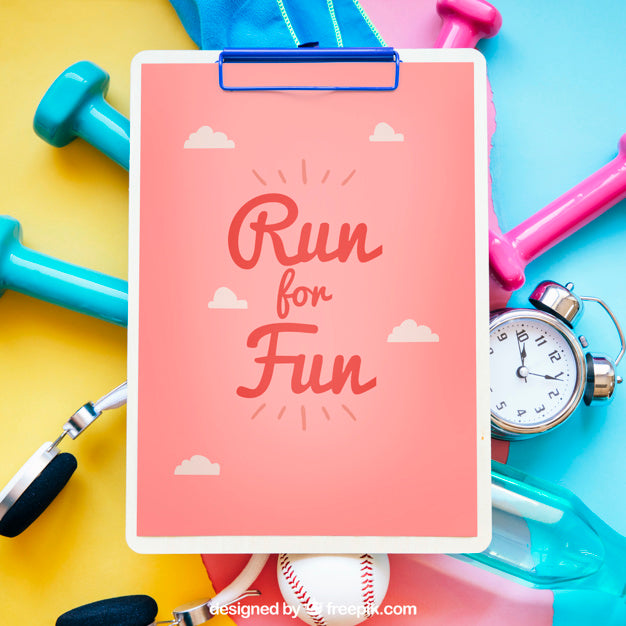 Free Fitness Mockup With Clipboard On Workout Elements Psd