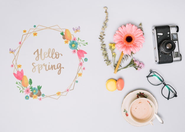 Free Floral Frame Mockup For Spring Psd