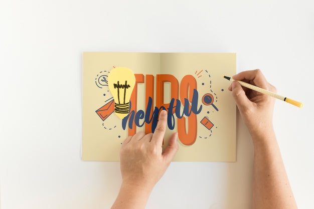 Free Folded Paper Mockup With Tips Concept Psd