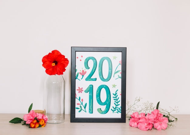 Free Frame Mockup With Floral Decoration Psd