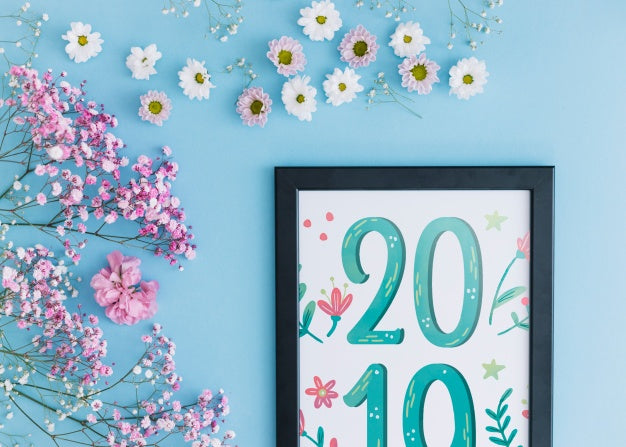 Free Frame Mockup With Floral Decoration Psd