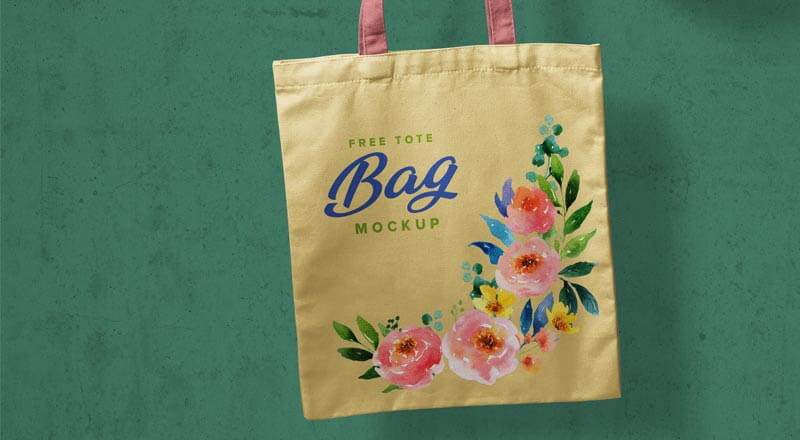 Free Hand Holding Tote Shopping Bag Mockup Psd