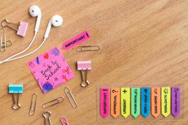 Free Inspirational Post It With Colorful Elements Psd