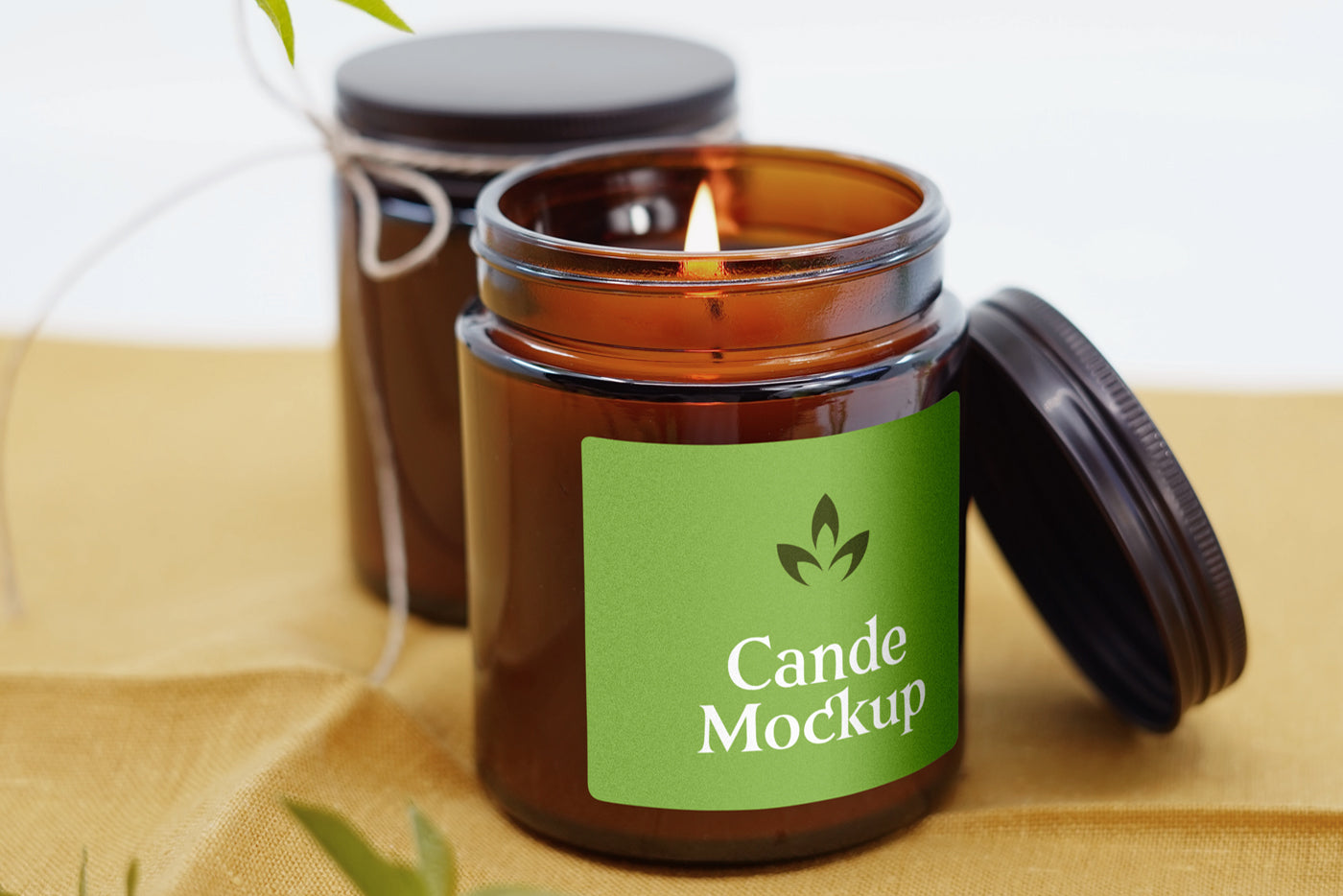 Free Label On Candle Mockup