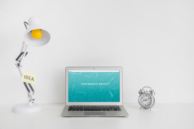 Free Laptop Mockup For Website Presentation With Back To School Concept Psd