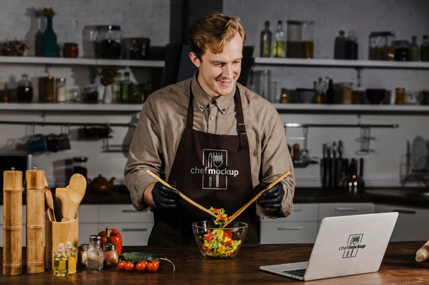 Free Medium Shot Chef Preparing Salad Psd