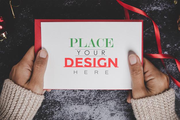 Free Merry Christmas Greeting Card Mockup Psd
