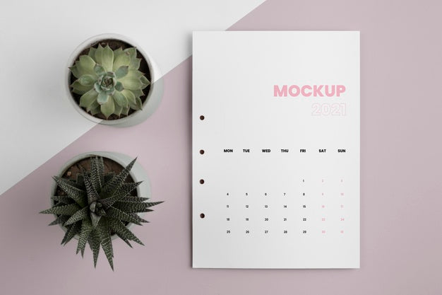 Free Minimalist Mock-Up Calendar Arrangement Psd
