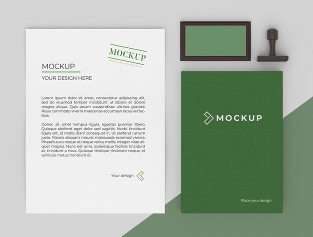 Free Minimalist Mock-Up Stationery Arrangement Psd