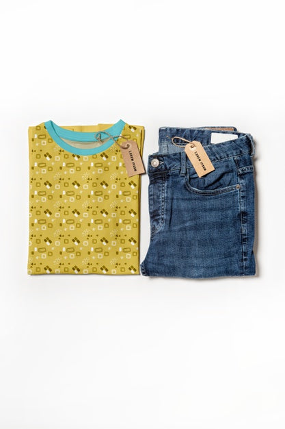 Free Multicolored Shirt Concept Mock-Up Psd