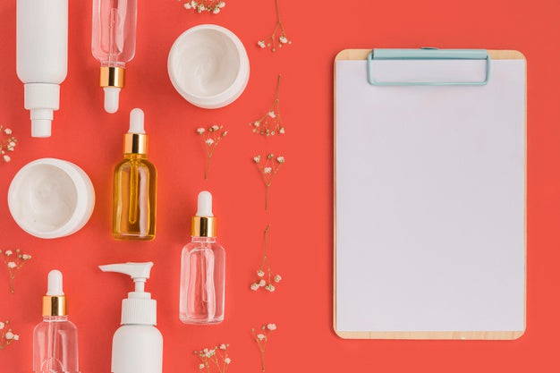 Free Natural Cosmetics Concept Mock-Up Psd