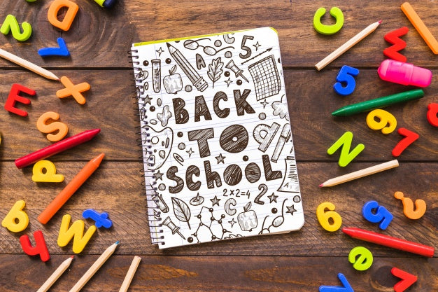 Free Notebook Mockup With Back To School Concept Psd