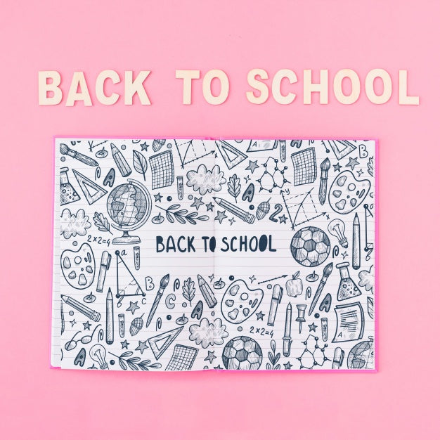 Free Notepad Mockup With Back To School Concept Psd