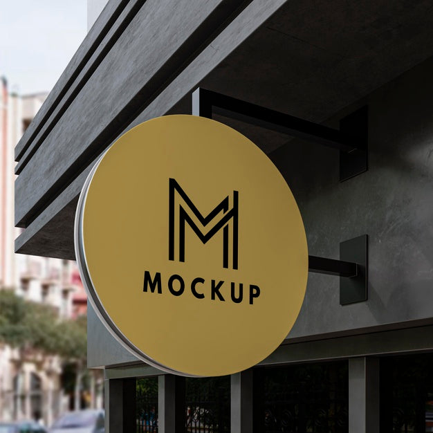Free Outdoor Business Sign Mock-Up Psd