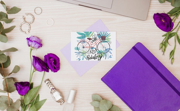 Free Paper Card Mockup With Floral Decoration Psd
