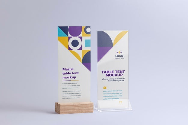 Free Paper Table Tent Mockup Isolated Psd