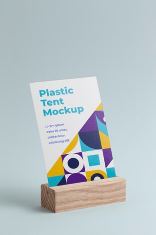 Free Paper Table Tent Mockup Isolated Psd
