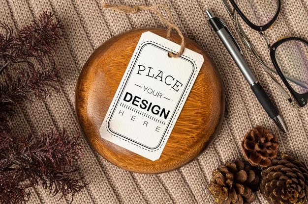 Free Present A Price Tag Psd Mockup Psd