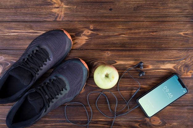 Free Smartphone Mockup With Fitness Concept Psd