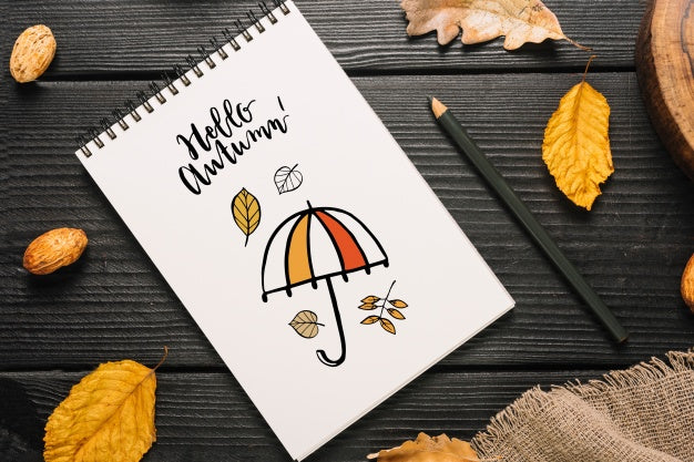 Free Spiral Notepad Mockup With Halloween Concept Psd
