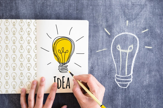 Free Tips Concept With Paper Folded In Middle Psd