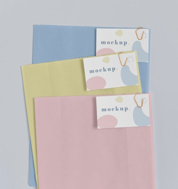 Free Top View Of Paper Shopping Bag Mock-Up With Paper Tag Psd