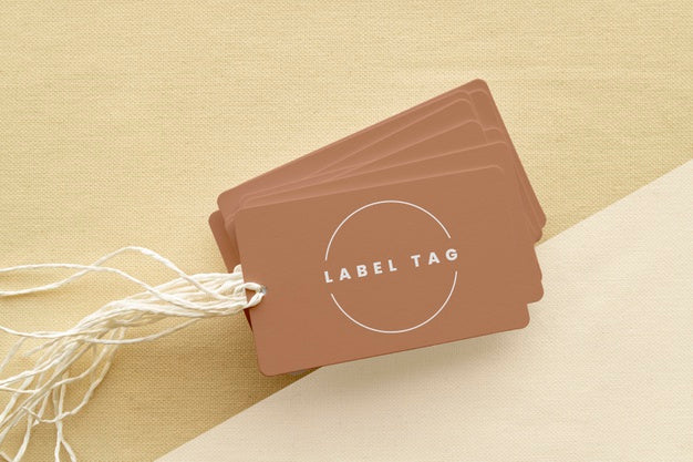 Free Top View Of Paper Tags Mock-Up Psd