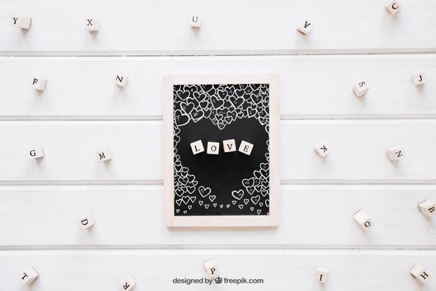 Free Valentine Elements And Frame Mockup Psd