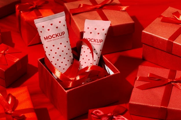 Free Valentines Day Still Life With Makeup Mockup Psd