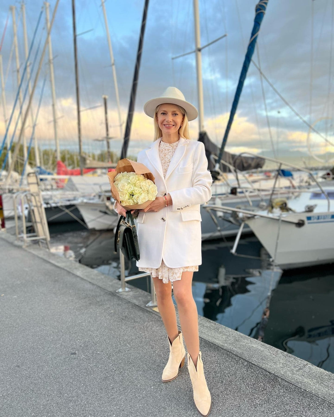 14 Comfy-Cute Outfits with Hats for Casual Days