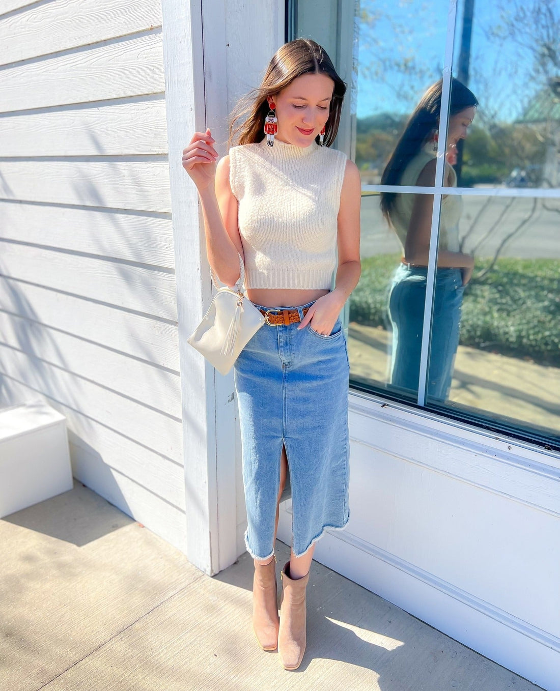 13 Fashion-Forward Midi Skirt Outfits to Upgrade Your Wardrobe 2026