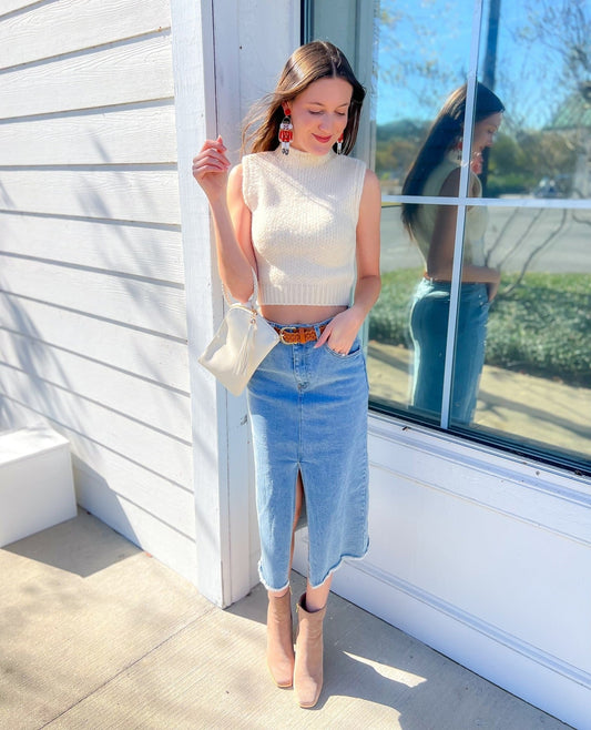 13 Fashion-Forward Midi Skirt Outfits to Upgrade Your Wardrobe 2026