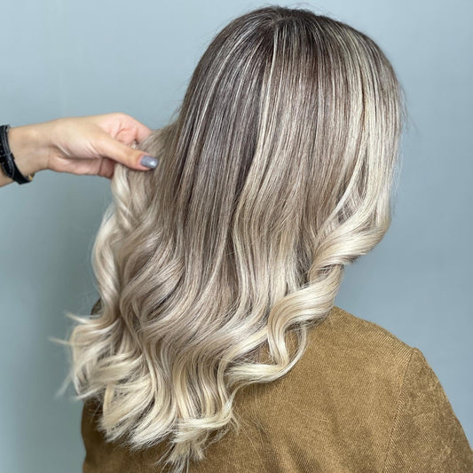 15 Stunning Light Hair Color Looks You’ll Want Now