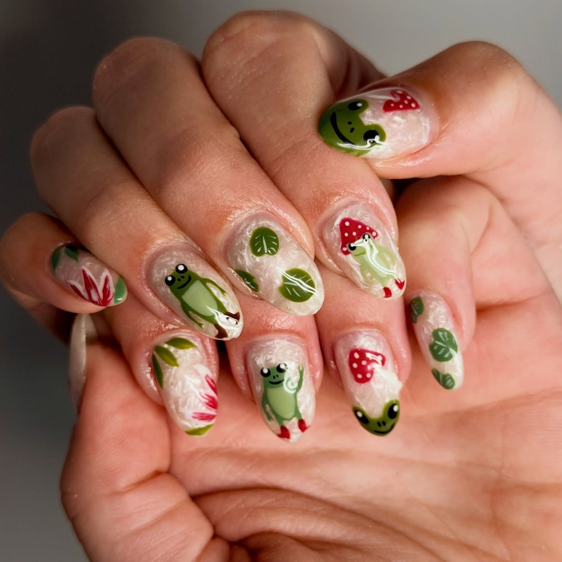 16 Adorable Frog Nail Ideas